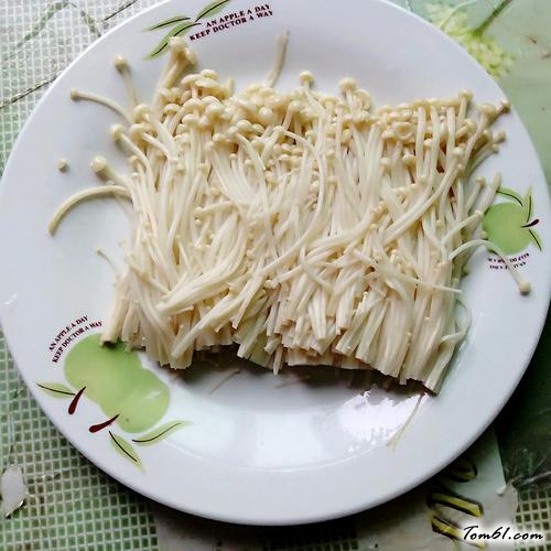 【凉拌金针菇】