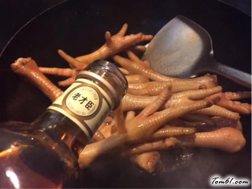 【美味卤鸡爪】