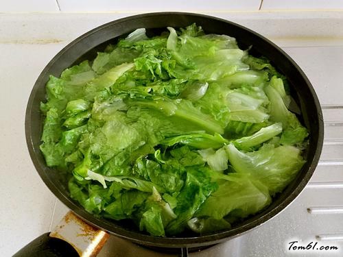 【麻酱拌生菜】