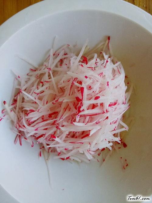 【糖醋红水萝卜】