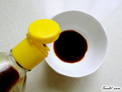 【麻酱拌生菜】