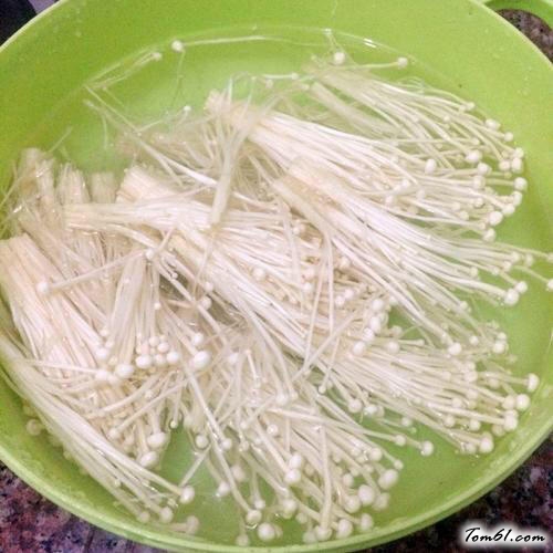 【凉拌金针菇】