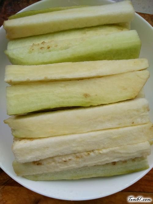 【油泼蒜泥茄条】