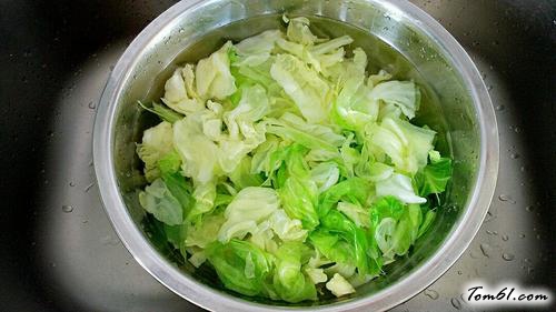 【凉拌手撕卷心菜】