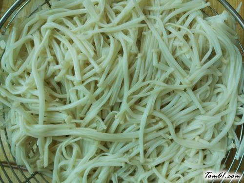 【凉拌金针菇】