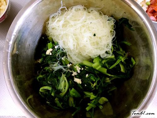 【椒油菠菜拌粉丝】