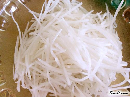 【酸辣白萝卜丝】