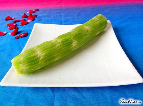 【腊肠凉拌莴苣】