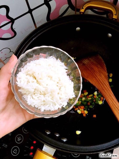 【简易蛋包饭】