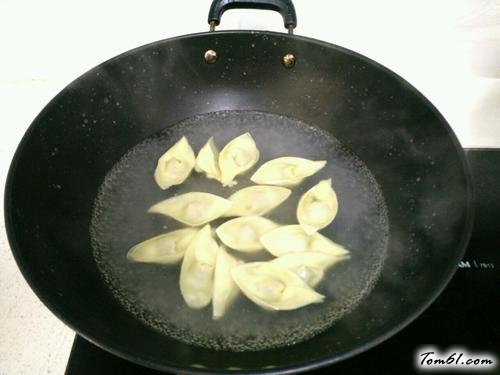 【木耳鲜肉馅馄饨】