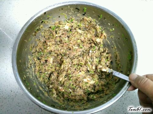 【木耳鲜肉馅馄饨】