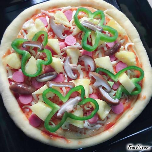 【番茄奶酪披萨】