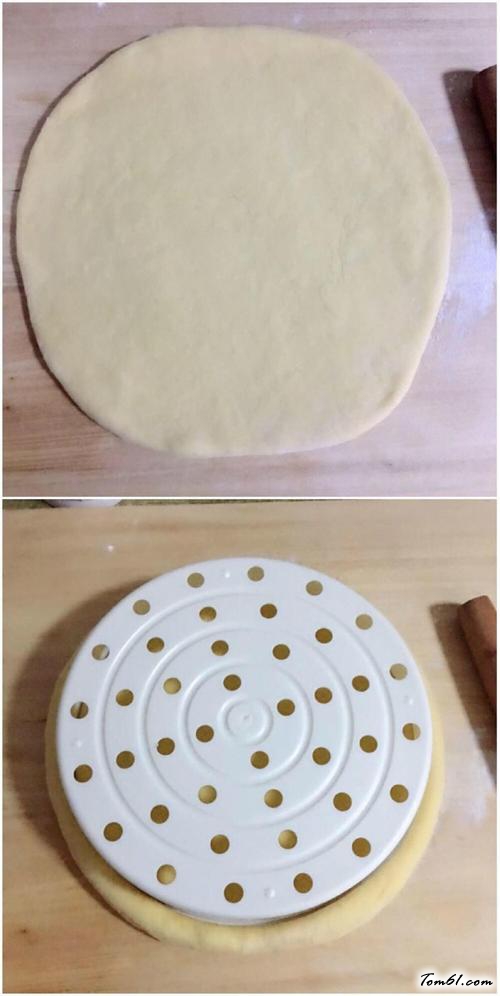 【番茄奶酪披萨】