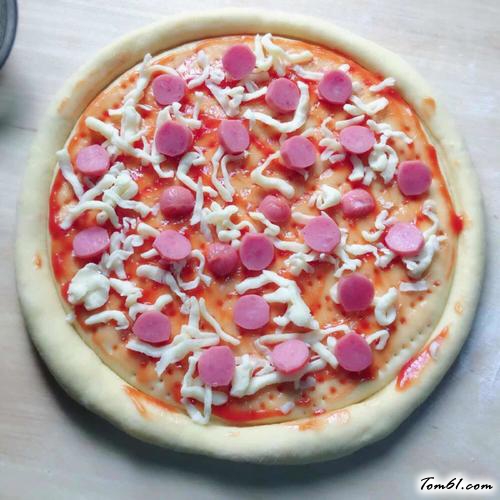 【番茄奶酪披萨】