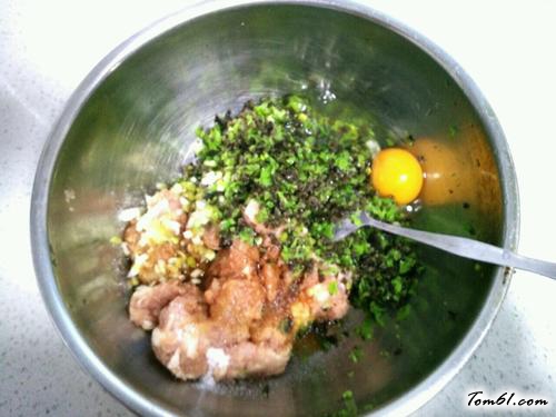 【木耳鲜肉馅馄饨】