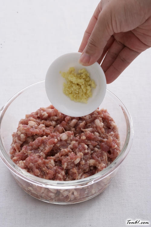 【鲜虾灌汤包】