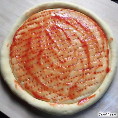 【番茄奶酪披萨】