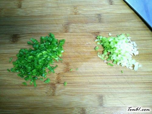 【木耳鲜肉馅馄饨】