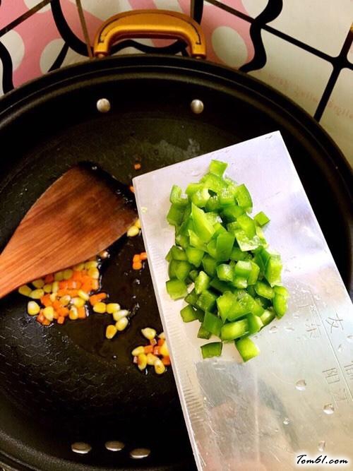 【简易蛋包饭】