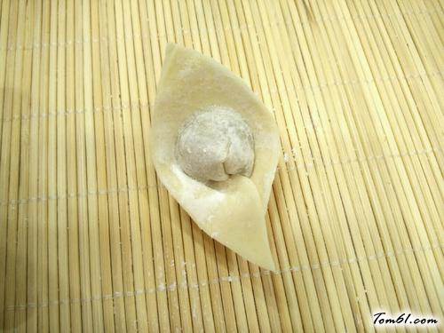 【木耳鲜肉馅馄饨】