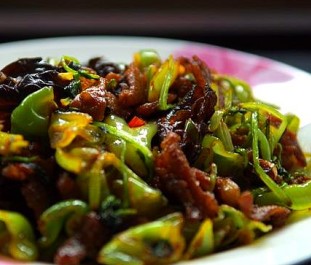 农家小炒肉的两个要点