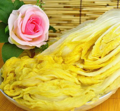 东北酸菜的家庭腌制方法，东北人是怎么腌酸