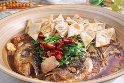 北京鱼头泡饼的做法，简单易做的北京鱼头泡