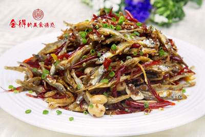 椒麻小河鱼的做法，椒麻小河鱼怎么做下酒又