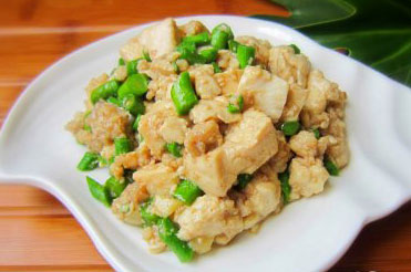 水豆腐煮肉末，我很爱吃的简单家常菜