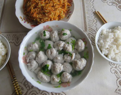 大连鲅鱼丸子的做法，新鲜小鲅鱼怎样做鲅鱼丸子图片5