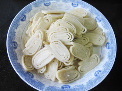 东莞传统美食“鱼面”的做法