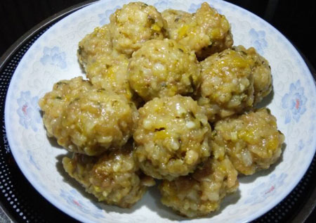 江西家常肉（菜）丸子的做法及成功要点