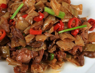 白辣椒炒鸡心的做法，附白辣椒炒鸡杂怎么做