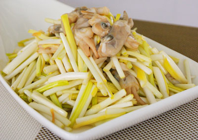 蒜黄炒蛏子的做法，好吃易做的家常小菜