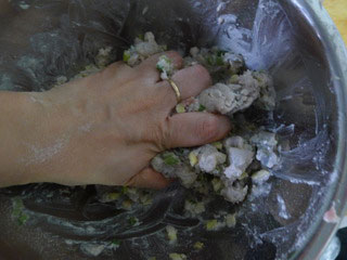 温州鱼丸的做法详解,怎么做正宗的温州鱼丸图片5 温州鱼丸的做法详解,怎么做正宗的温州鱼丸图片5