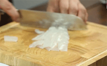 【海鲜意面】鱿鱼切片