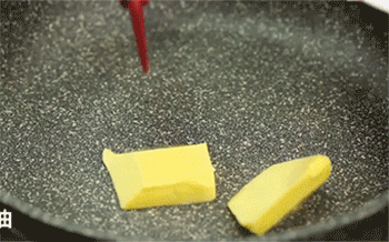 【海鲜意面】热锅起油