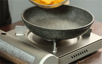 【愚人节炸鸡腿】红薯下锅