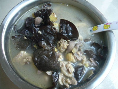 木耳煮鸡，适合新手的简单湖南家常菜