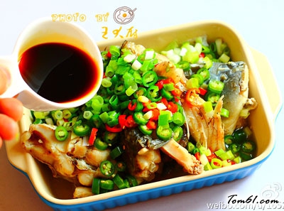 葱椒活鱼的做法，秒杀味蕾的独家活鱼吃法