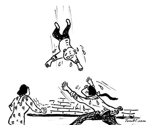 小孩子暑假坠楼