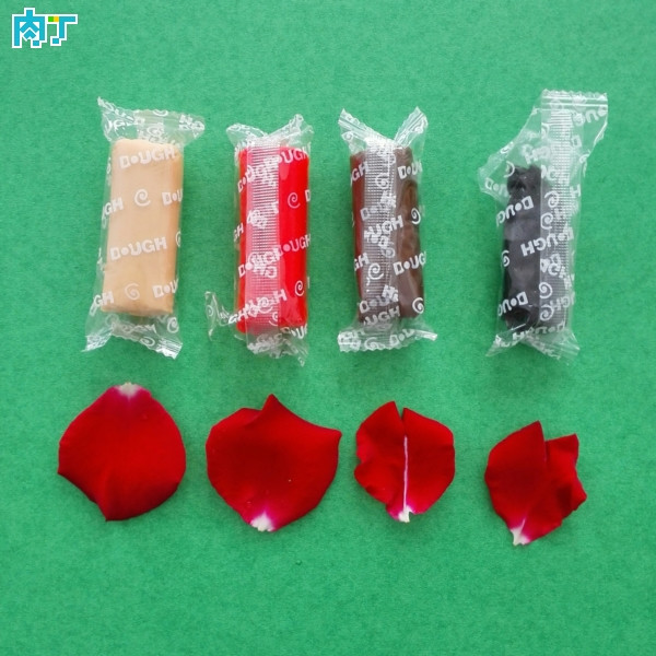 制作漂亮的红蝴蝶图片3