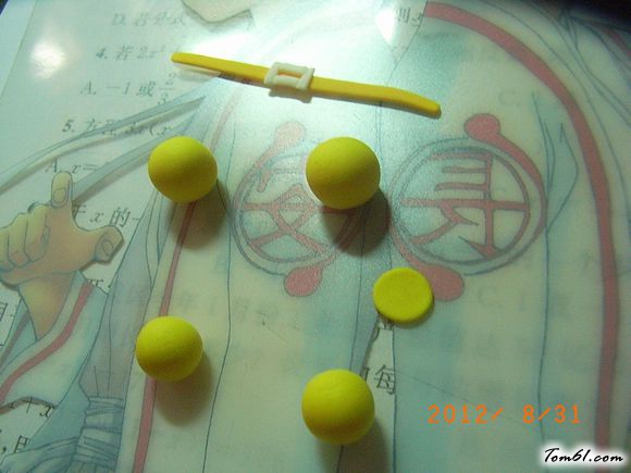 挂件面包超人彩泥橡皮泥制作教程图解图片5