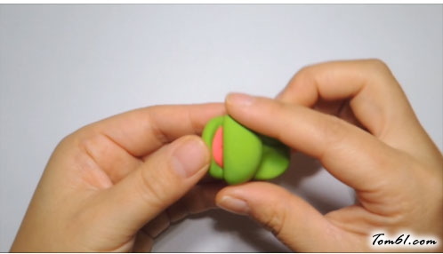 小企鹅波鲁鲁的彩泥橡皮泥制作教程图解图片11