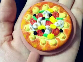 DIY披萨的彩泥橡皮泥制作教程图解