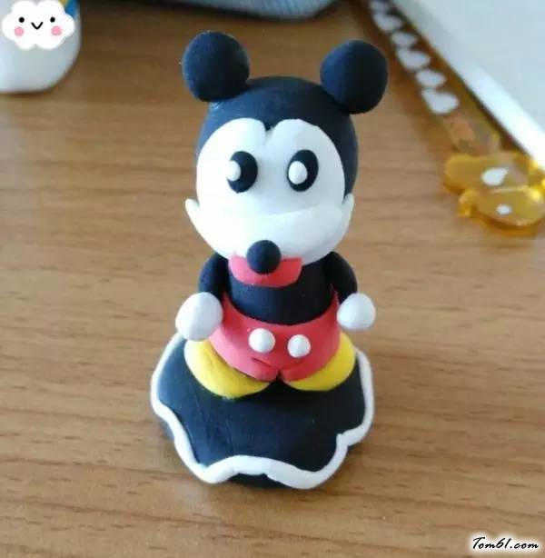 米老鼠的彩泥橡皮泥制作教程图解
