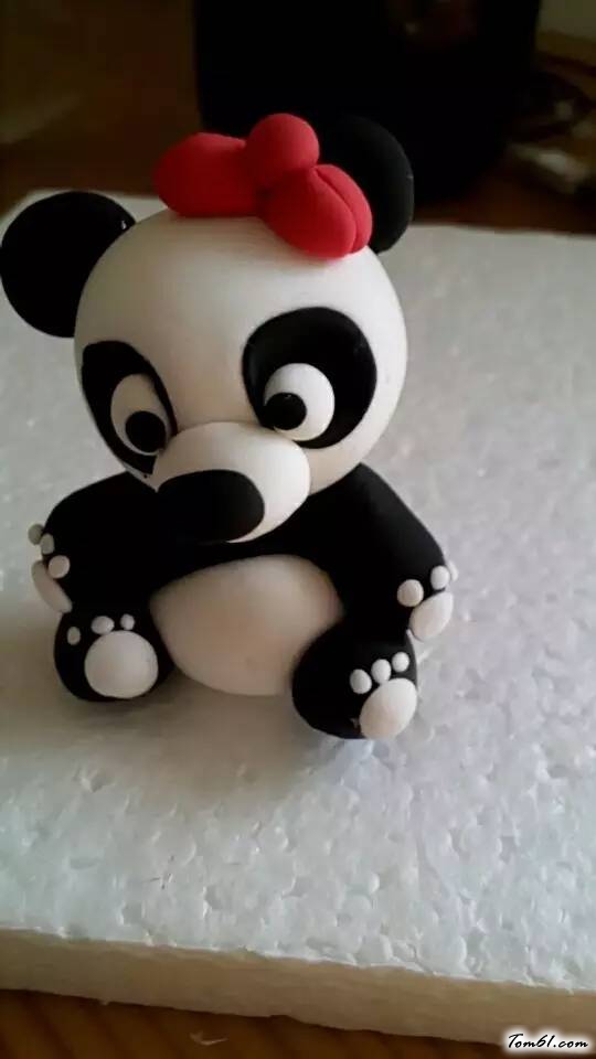 熊猫的彩泥橡皮泥制作教程图解2