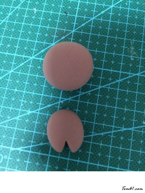 兔子和熊钥匙小挂饰的彩泥橡皮泥制作教程图解图片4 兔子和熊钥匙小挂饰的彩泥橡皮泥制作教程图解图片4