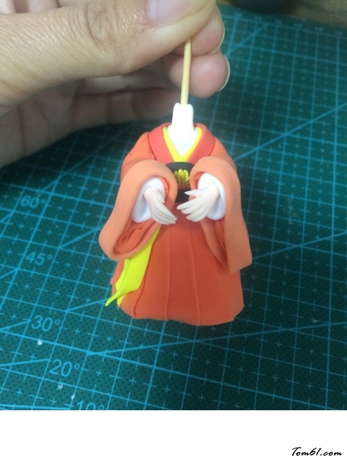 陆贞人偶的彩泥橡皮泥制作教程图解图片13 陆贞人偶的彩泥橡皮泥制作教程图解图片13