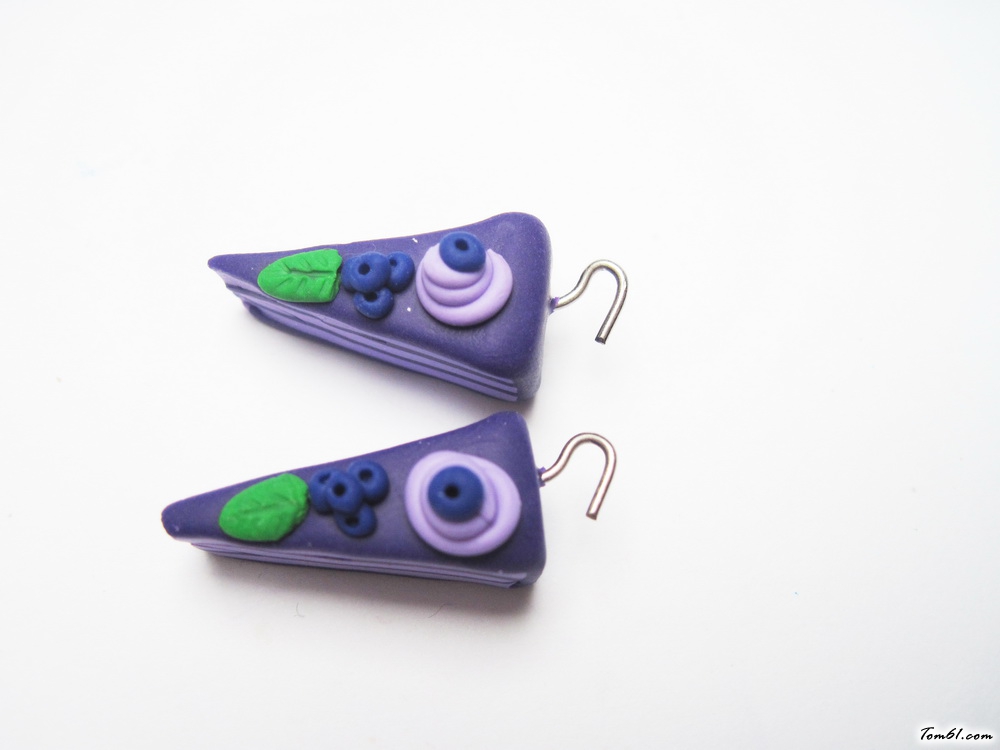 蓝莓蛋糕小吊坠的彩泥橡皮泥制作教程图解图片23 蓝莓蛋糕小吊坠的彩泥橡皮泥制作教程图解图片23